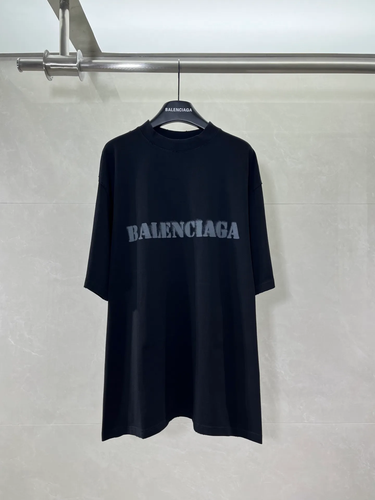 P105💰 -BALENCIAGA- T 、 300 . LOGO ， ， ， Os Same Style ：Black Size：XS L 8126